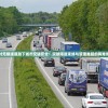 探讨无限速道路下城市交通安全：突破限速束缚与管理难题的两难境地